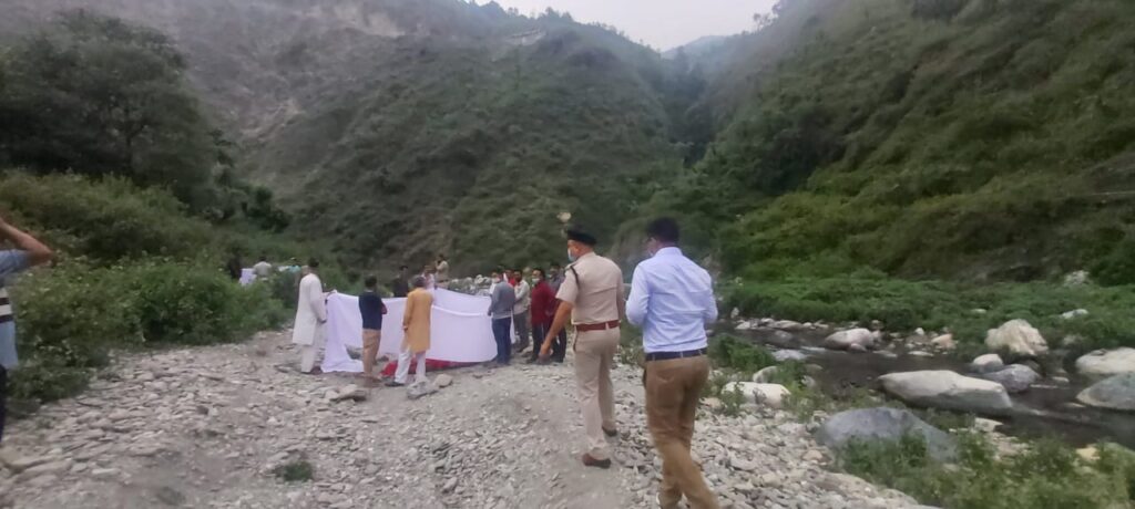 Nine of marriage party died in Bolero Camper mishap HIMACHAL HEADLINES