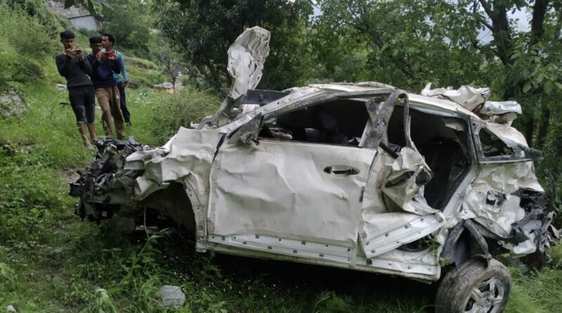 Four die in car mishap in Kupvi area of Shimla district HIMACHAL HEADLINES