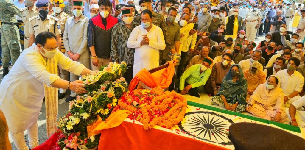 BJP president paid floral tributes to Former Chief Minister Virbhadra Singh at Ridge HIMACHAL HEADLINES
