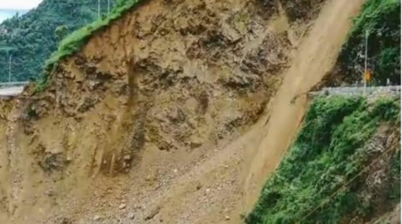 Massive landslides on NH-707, Geologist team from Tehri hydro project requisitioned HIMACHAL HEADLINES