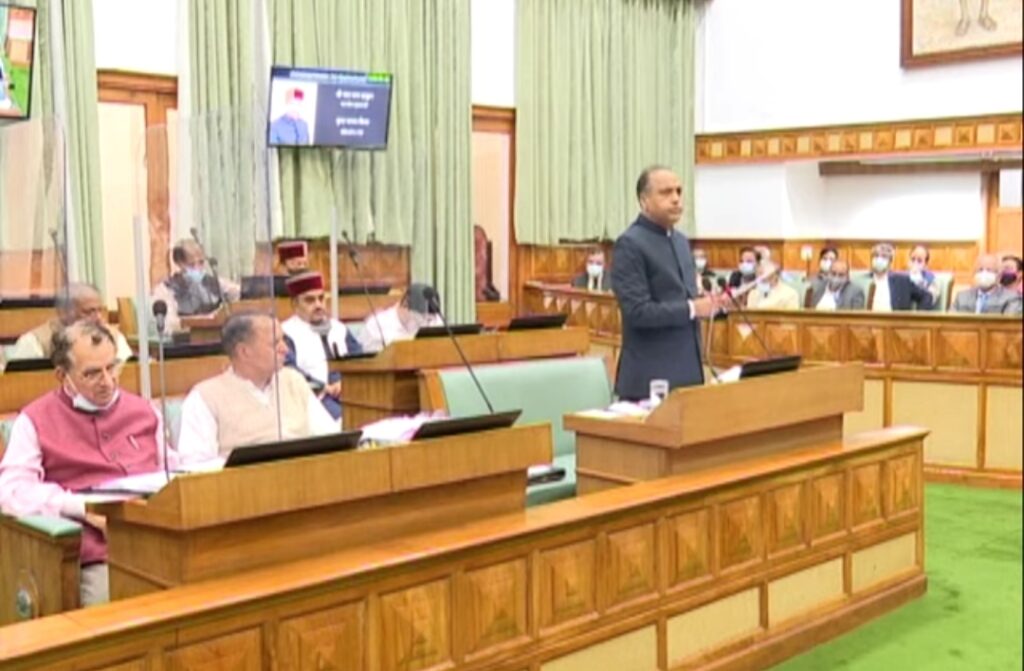 In rare bonhomie CPM MLA showers praise on JR Thakur functioning as CM HIMACHAL HEADLINES