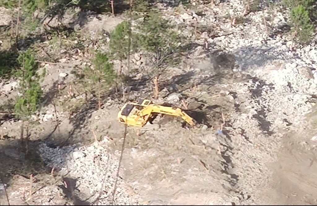 Rescue operation halts at Kinnuar , shooting stone hit the sports again Rescue operation halts at Kinnuar , shooting stone hit the sports again HIMACHAL HEADLINES