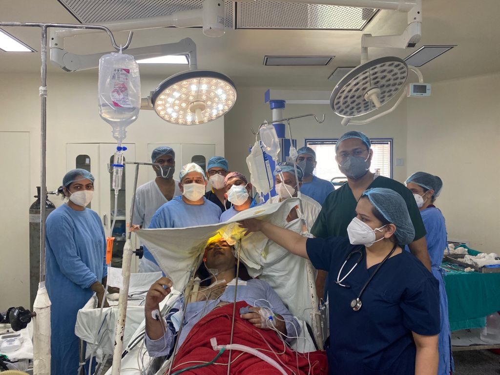 First awake craiontomy performed in IGMC HIMACHAL HEADLINES