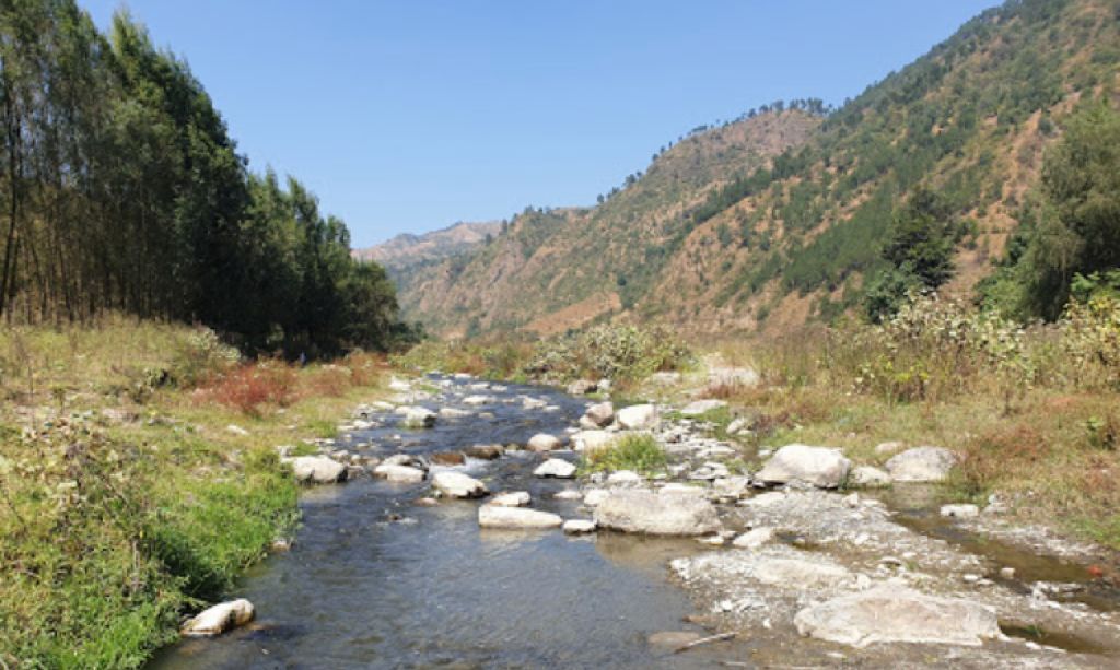 Administration bans Tourism, commercial activities in Ashwani Khad HIMACHAL HEADLINES