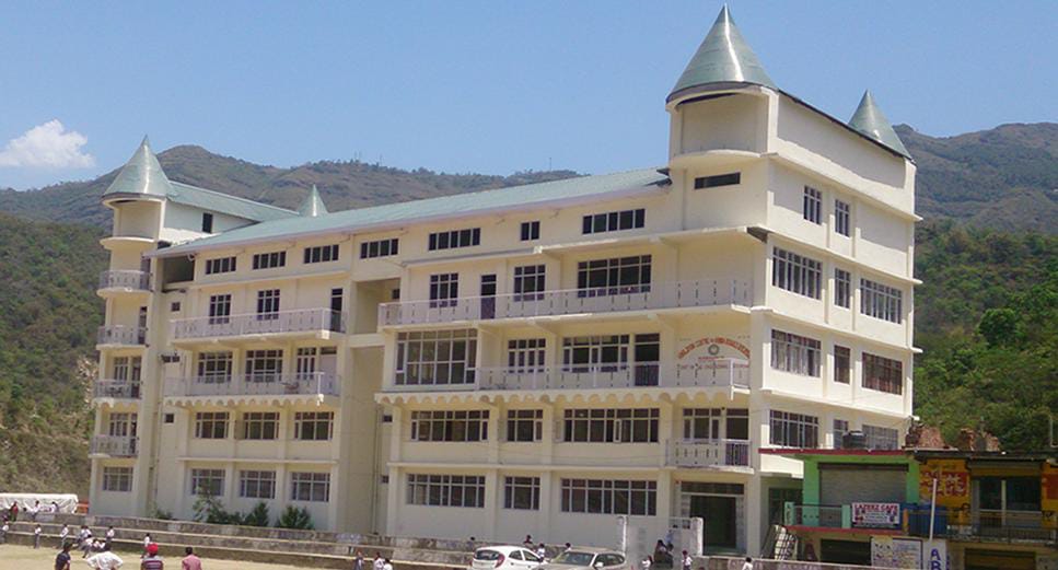 77 students of Mandi district test positive for coronavirus in Himachal HIMACHAL HEADLINES
