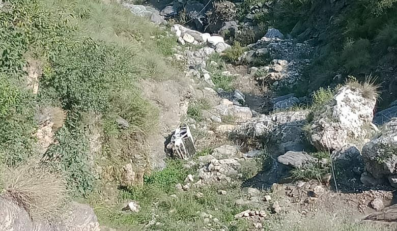 Two die in Himachal road mishap HIMACHAL HEADLINES