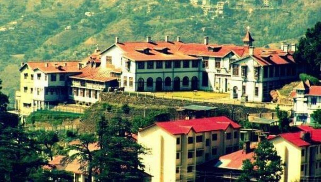 Easing Covid restriction : Himachal opens school eighth standards onward HIMACHAL HEADLINES