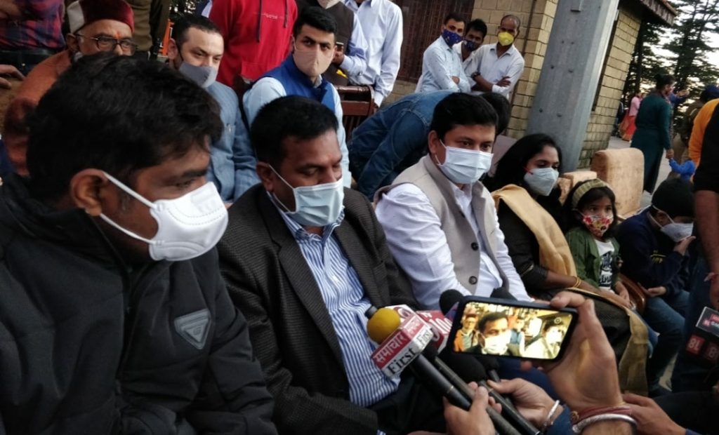 CEO burnt the effigies Ravana, Kumbhakaran and Meghnath HIMACHAL HEADLINES