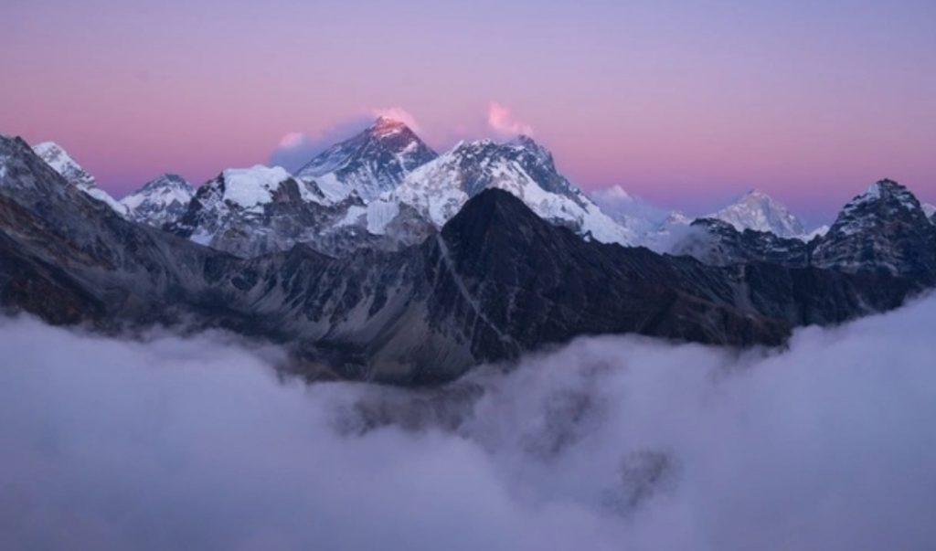High reaches receive first spell of major Snowfall Mercury plummet HIMACHAL HEADLINES