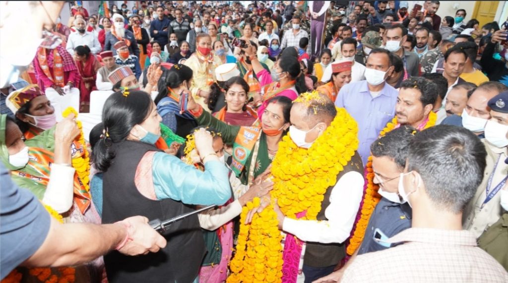 CM campaign agressivily address 68 rallies HIMACHAL HEADLINES