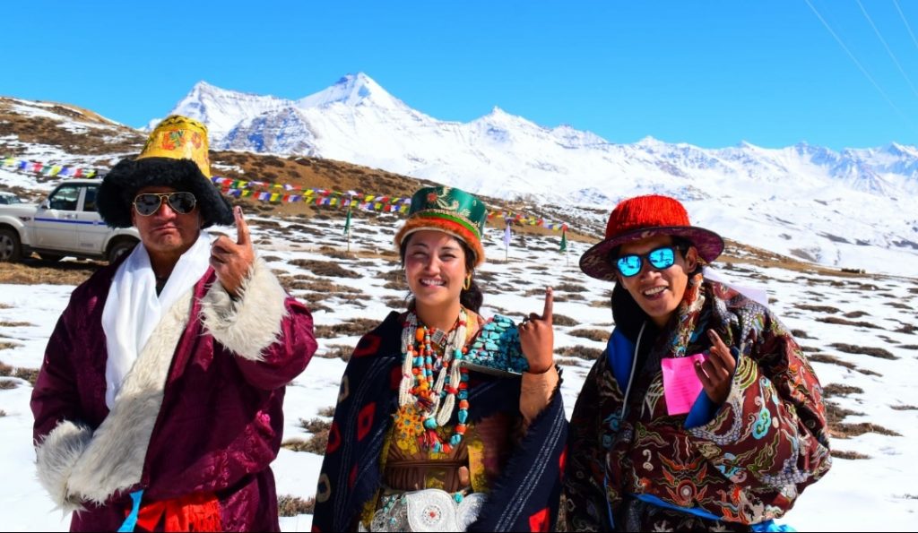 HP bye election : 57 Per cent polling till 1700hrs HP bye election : 57 Per cent polling till 1700hrs HIMACHAL HEADLINES