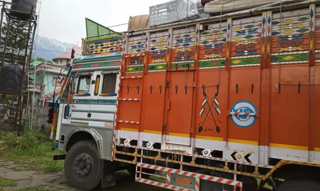 Truck union respond to cut down of Diesel price HIMACHAL HEADLINES