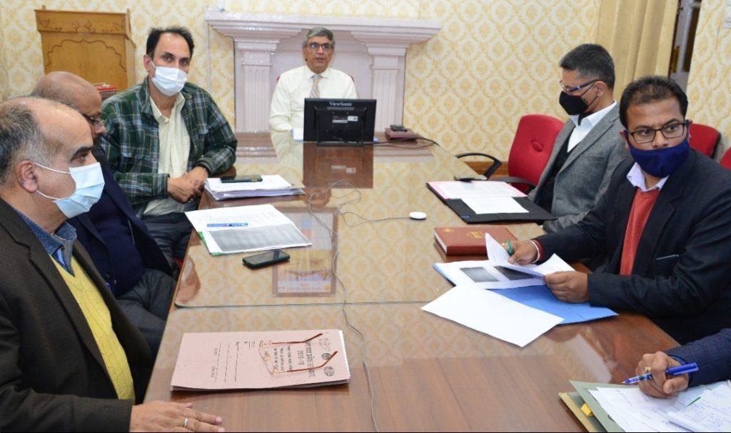 Mapping of vulnerable areas for upcoming winter season to be done on priority: Chief Secretary Mapping of vulnerable areas for upcoming winter season to be done on priority: Chief Secretary HIMACHAL HEADLINES