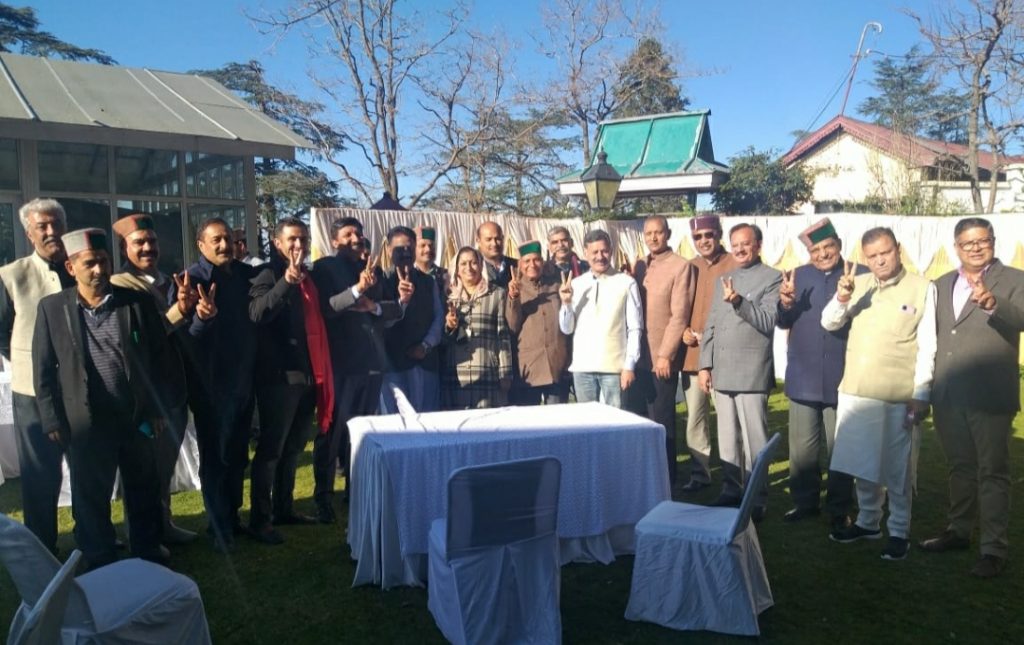 Pratibha Singh hosted launch to party MLAs and workers HIMACHAL HEADLINES