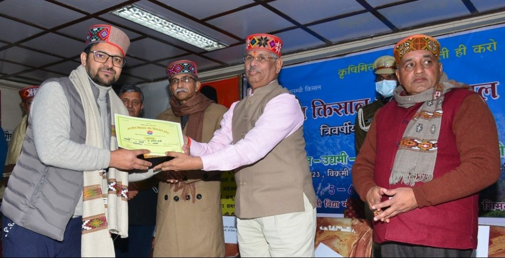 Governor calls for adopting traditional agricultural practices HIMACHAL HEADLINES