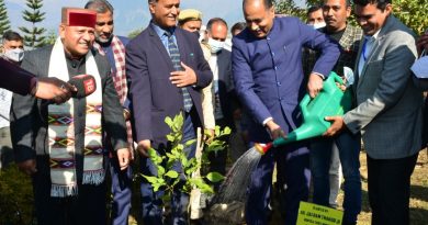 CM plants sapling in Tapovan Vidhan Sabha HIMACHAL HEADLINES