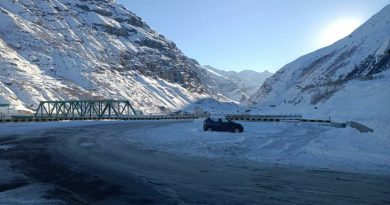 Dist Admin issue advisory to drive slowly on icy roads HIMACHAL HEADLINES