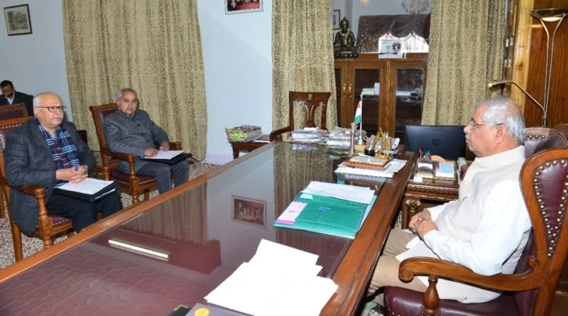 Director HP Census Operations calls on Governor HIMACHAL HEADLINES