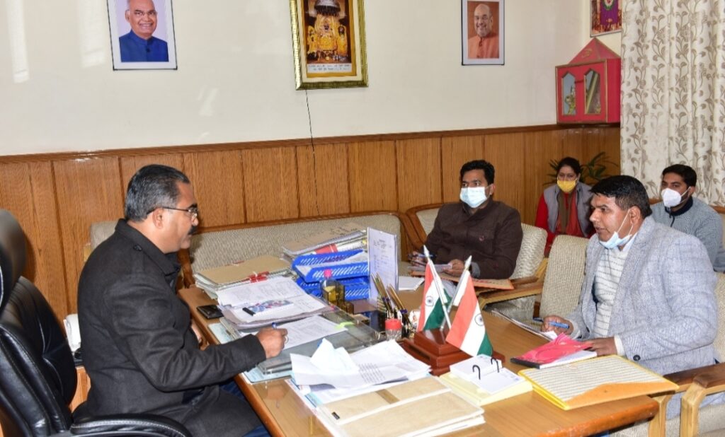 State Government is committed to protect interests silkworm rearers: Bikram Singh HIMACHAL HEADLINES