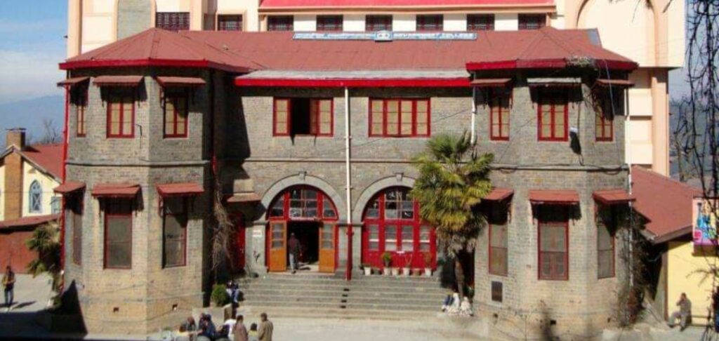 Spike in Covid : All educational Institutions close till Jan 26 Spike in Covid : All educational Institutions close till Jan 26 HIMACHAL HEADLINES