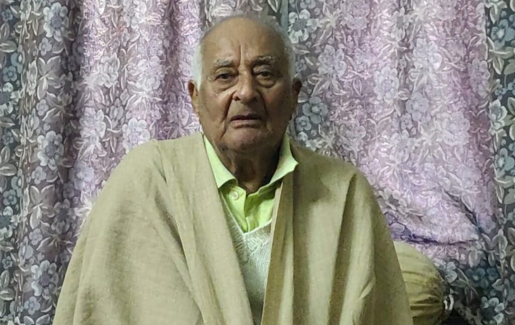 Charanjit Singh, Olympics Gold medalist and captain of the Indian hockey team is no more HIMACHAL HEADLINES