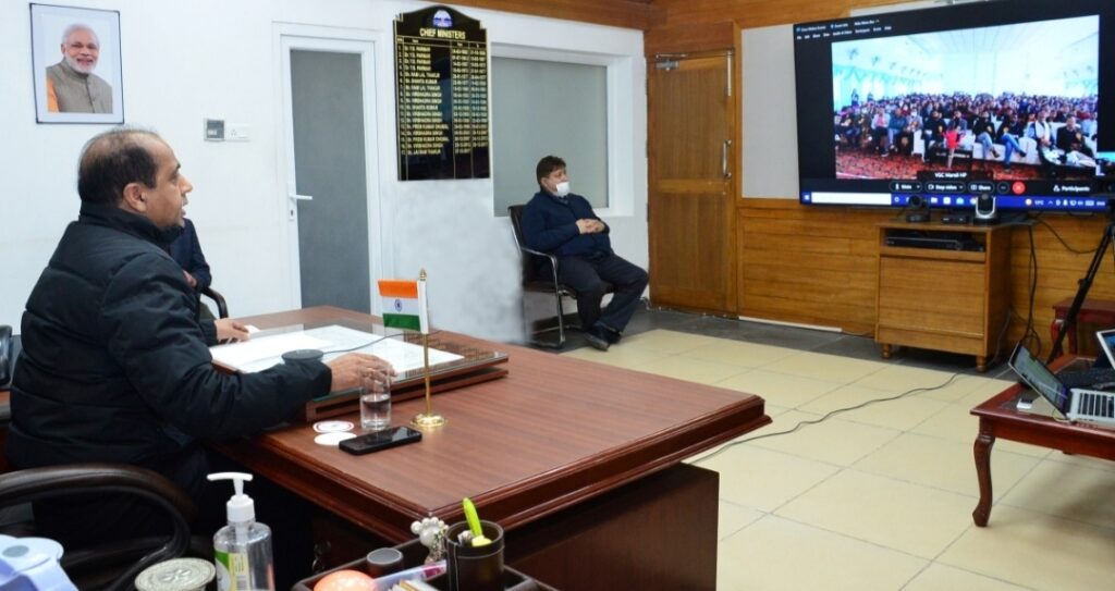 CM urges  youth to make continuous efforts for development of their area HIMACHAL HEADLINES