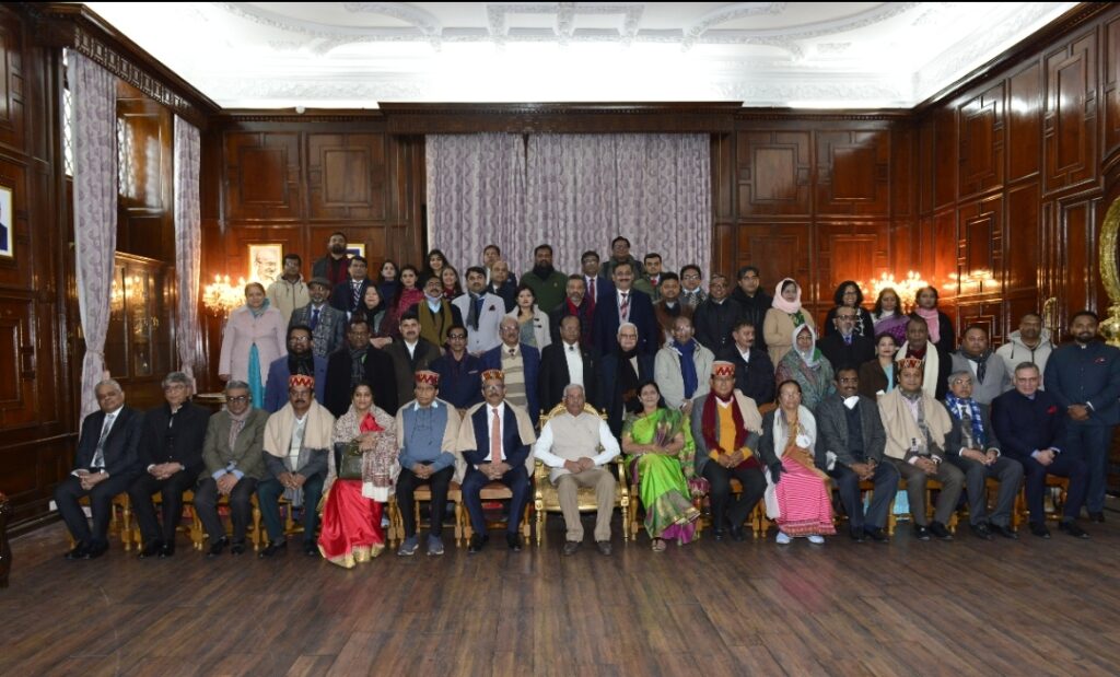 Governor hosts dinner for members of Foundations of India and Bangladesh HIMACHAL HEADLINES