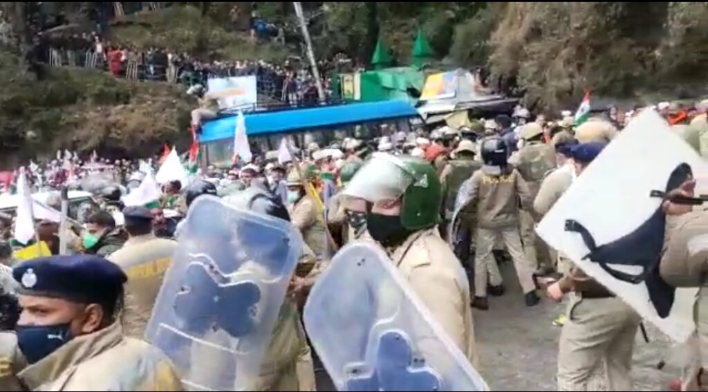 Biggest protest oin HP One lakh protester arrived in Shimla: Protester Biggest protest oin HP One lakh protester arrived in Shimla: Protester HIMACHAL HEADLINES