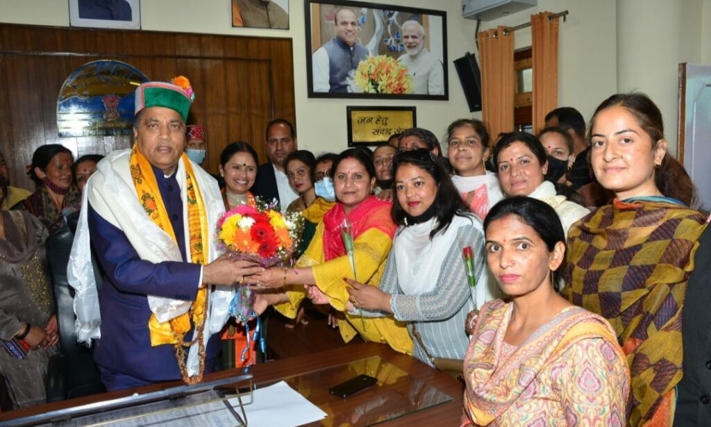 Delegation of Anganwari Workers and ASHA workers calls on CM HIMACHAL HEADLINES