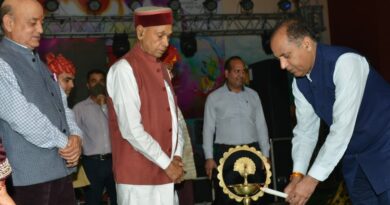 CM inaugurates last cultural night of National Level Holi Utsav of Sujanpur HIMACHAL HEADLINES