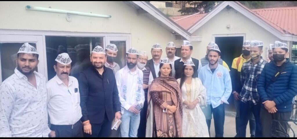 21 People join AAP unit in Shimla and Baddi HIMACHAL HEADLINES