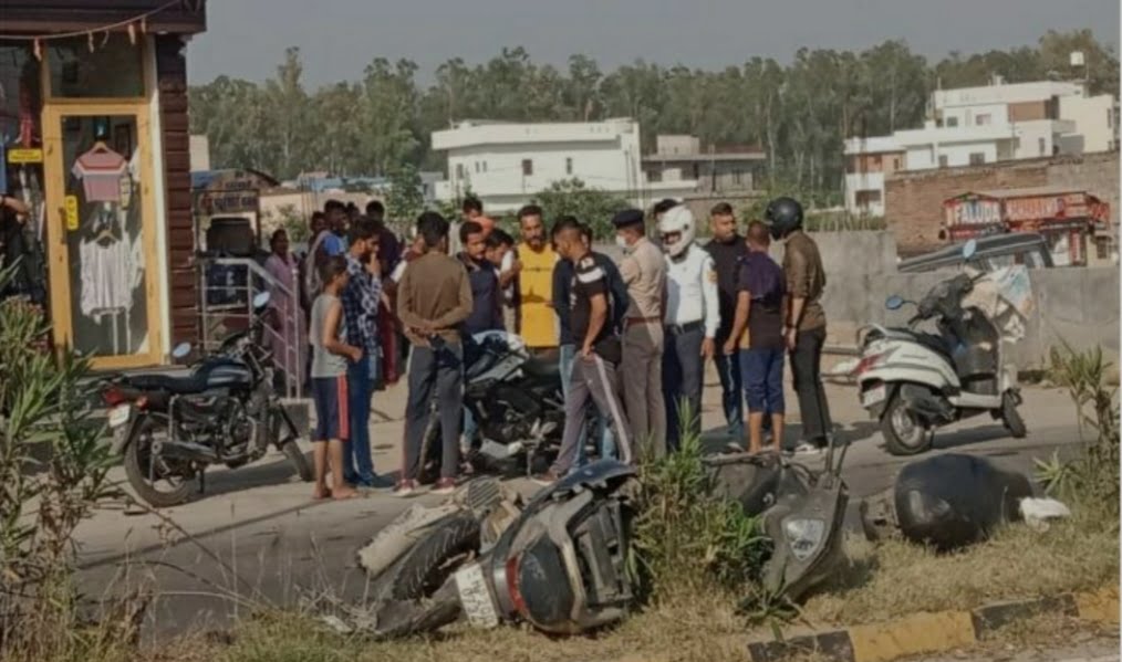 Two bikers die in head-on collision Two bikers die in head-on collision HIMACHAL HEADLINES