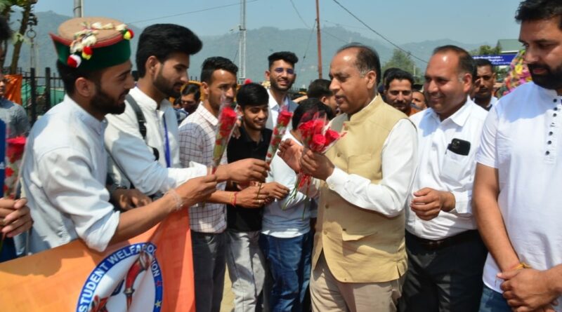 CM presides over Annual Prize Distribution Function of Vallabh College HIMACHAL HEADLINES