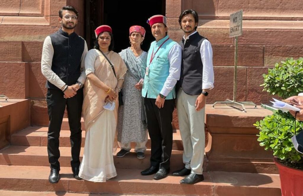 Prof Sikander takes oath as RS member HIMACHAL HEADLINES