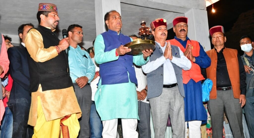 CM participates in Ravi Aarti on banks of Ravi river HIMACHAL HEADLINES
