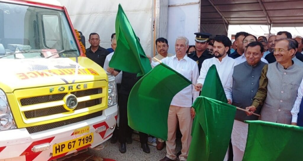Governor inaugurates medical camp at Una HIMACHAL HEADLINES