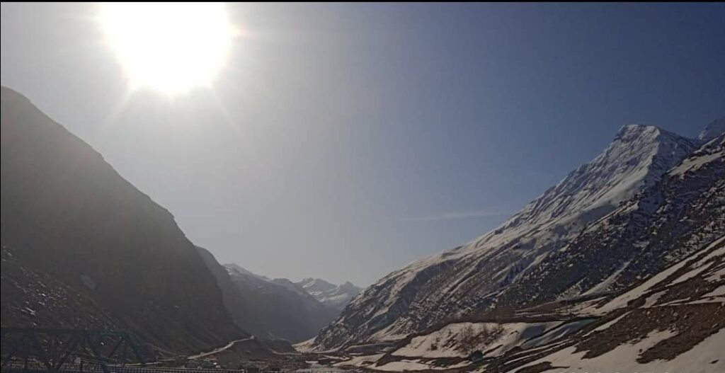 Respite from heat wave as Mercury plummet&nbsp;<br>Lahaul-Spiti district lashed by heavy rain HIMACHAL HEADLINES
