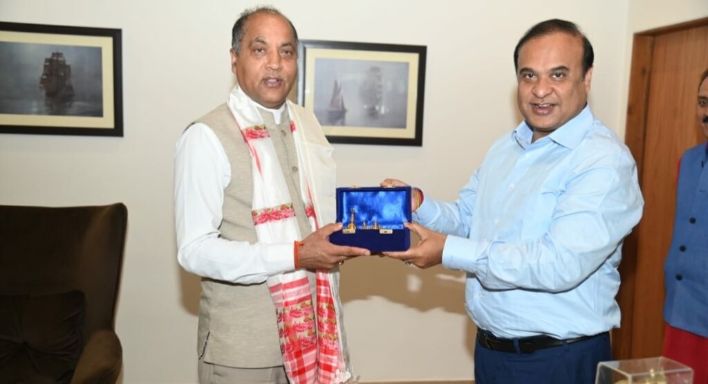 Jai Ram Thakur calls on CM of Assam at Guwahati HIMACHAL HEADLINES