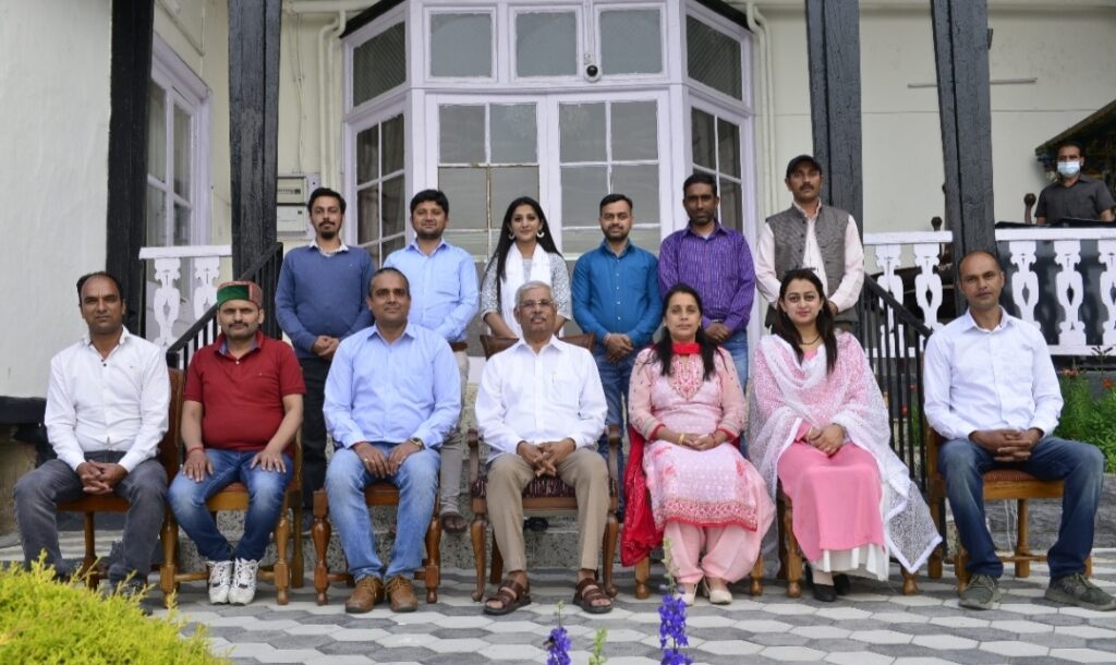 Newly Elected Members of Press Club of Shimla call on Governor HIMACHAL HEADLINES