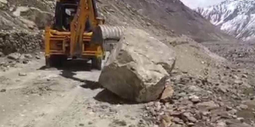 Gramphu to Kaza -NH 505 open for light vehicle Gramphu to Kaza -NH 505 open for light vehicle HIMACHAL HEADLINES
