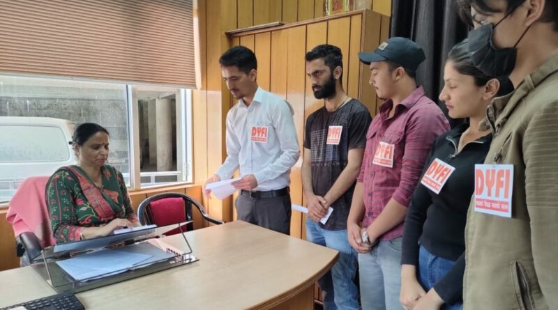 Water and garbage bills should be waived in Solan: DYFI Water and garbage bills should be waived in Solan: DYFI HIMACHAL HEADLINES