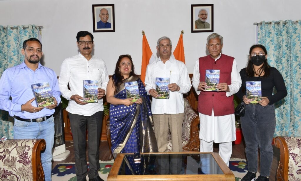 Governor releases :Himachal Ki Hindi Kahani Mein Lok Jeevan Governor releases :Himachal Ki Hindi Kahani Mein Lok Jeevan HIMACHAL HEADLINES