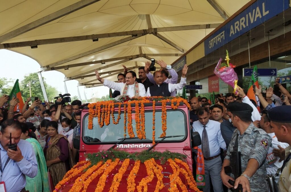 JP Nadda given rousing reception at Dharamshala JP Nadda given rousing reception at Dharamshala HIMACHAL HEADLINES