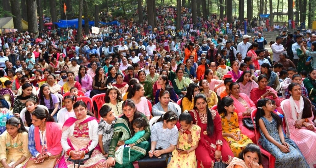 Political turmoil broke out on CM's statement HIMACHAL HEADLINES