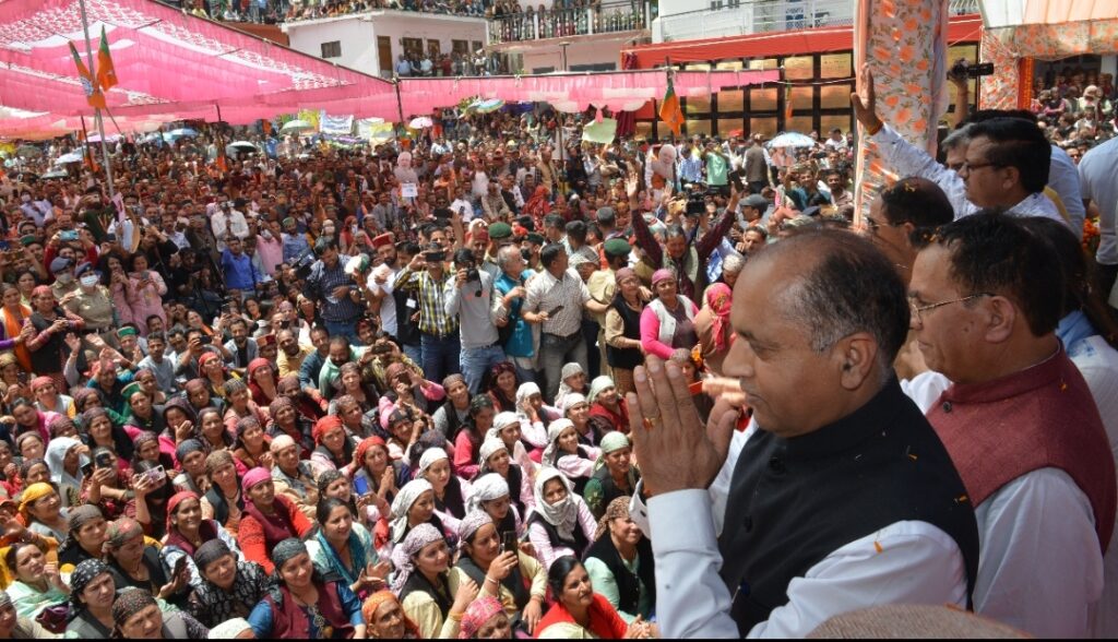 CM dedicates and lays foundation stone of developmental projects of Rs. 102 crore at Rohru HIMACHAL HEADLINES