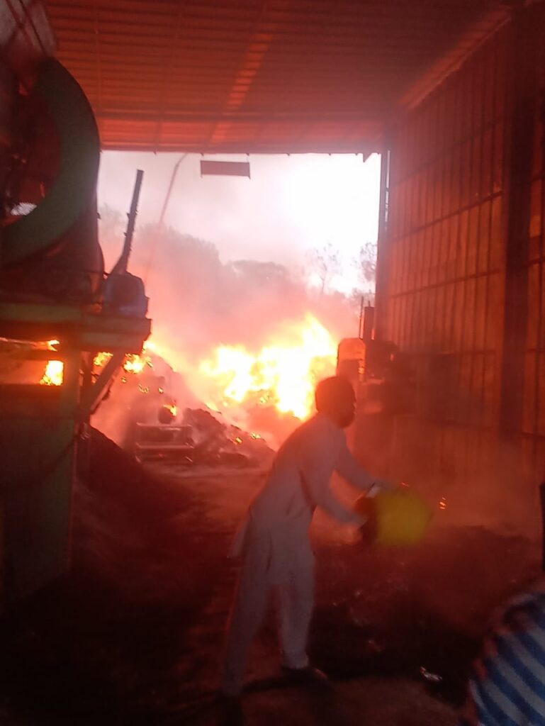 Fire incident claims property worth eighty lakh rupees of town’s garbage treatment plant Fire incident claims property worth eighty lakh rupees of town’s garbage treatment plant HIMACHAL HEADLINES