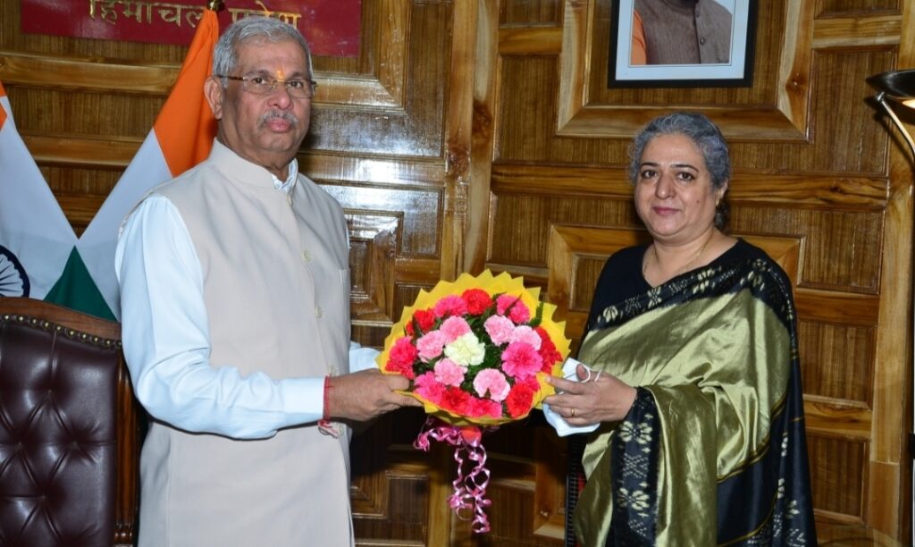 Satwant Atwal calls on Governor Satwant Atwal calls on Governor HIMACHAL HEADLINES