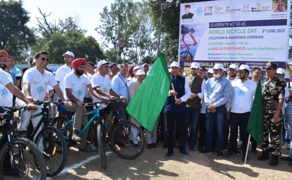 CM flags off Cyclothon and Awareness Campaign Rally CM flags off Cyclothon and Awareness Campaign Rally HIMACHAL HEADLINES