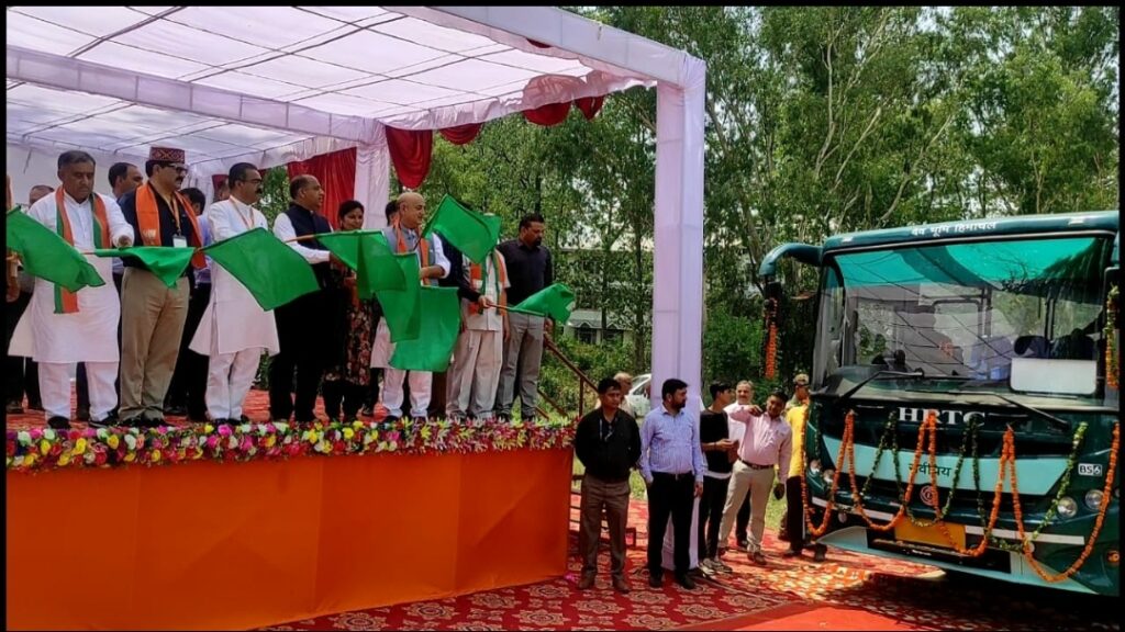 CM flags off new fleet of HRTC buses CM flags off new fleet of HRTC buses HIMACHAL HEADLINES