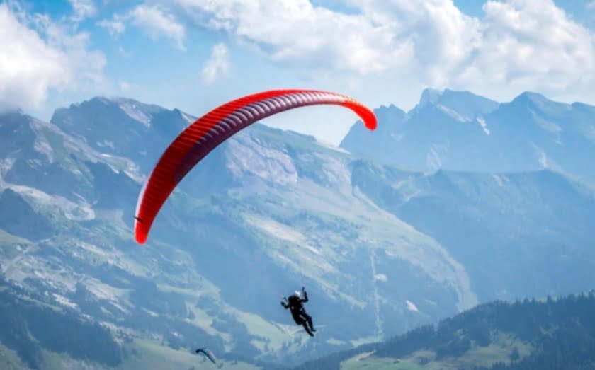 Two die in Paraglider crash in Kullu HIMACHAL HEADLINES